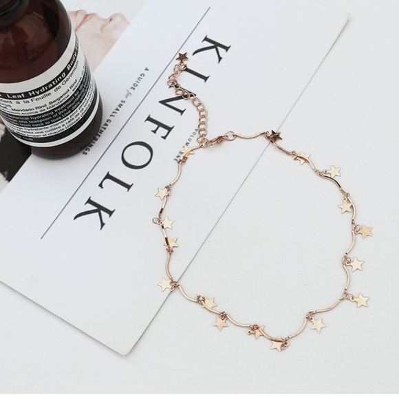 Boutique Cute Star Choker Necklace - Picture 4 of 7